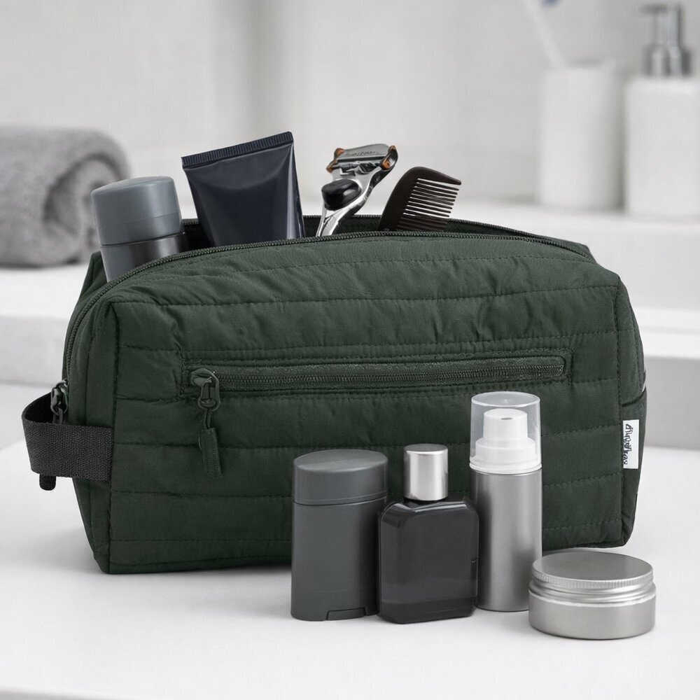 EDDIE BAUER Puffer Dopp Kit Mens Hunter Green Zip Closure Front Zip Pocket NWT